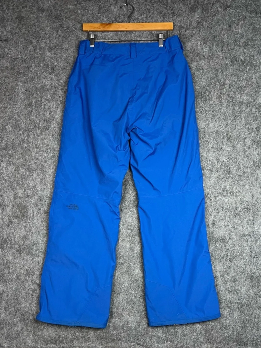The North Face blue ski pants Size M #outdoor #skiwear